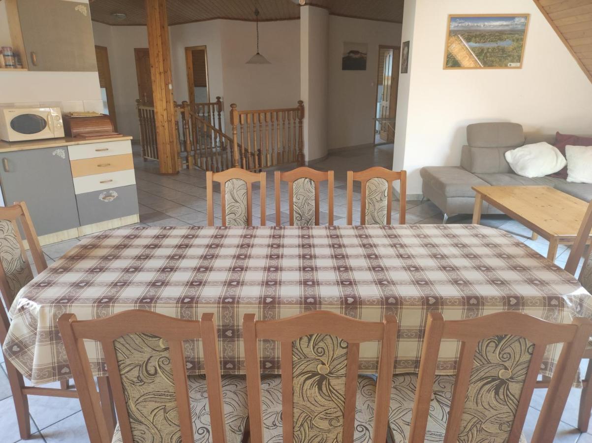 Badacsony Apartmanhaz باداتشونيتوماي المظهر الخارجي الصورة